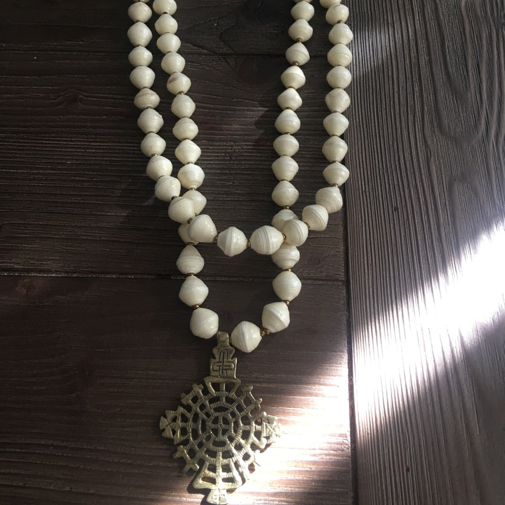 NWT Beaded statement necklace